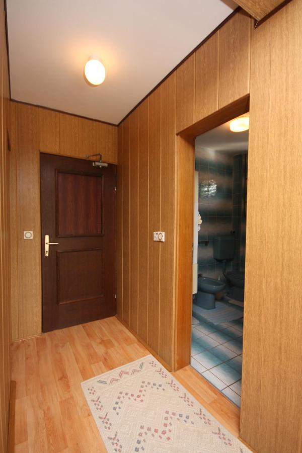 Apartments For Families With Children Lopar, Rab - 10402 Exterior photo