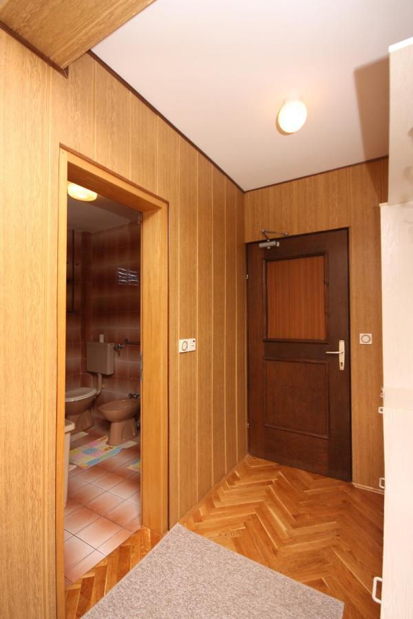 Apartments For Families With Children Lopar, Rab - 10402 Exterior photo